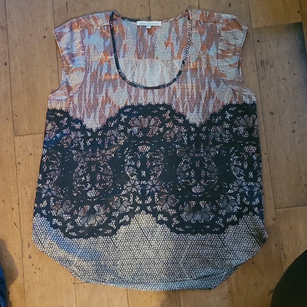 Daniel Rainn Sleeveless Blouse